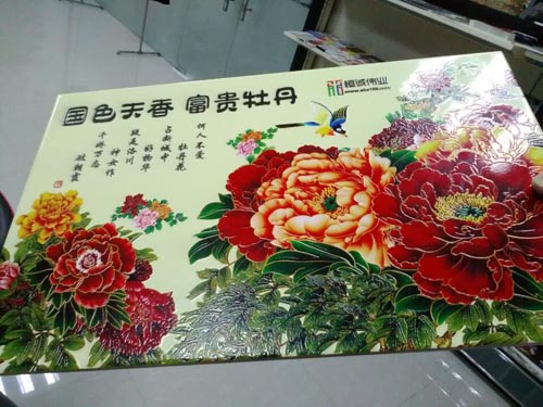 UV平板打印機如何控制成本提高生產(chǎn)？