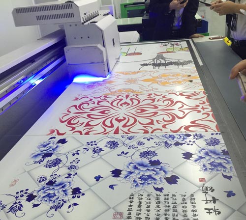 查環(huán)保！集成墻板打印機(jī)怎么用起來(lái)
